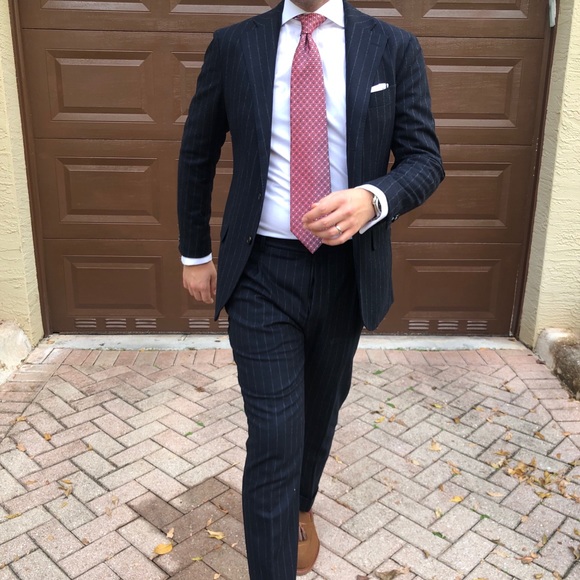 EUC SPIER & MACKAY Navy Flannel Pinstripe Suit 38R - Picture 2 of 9